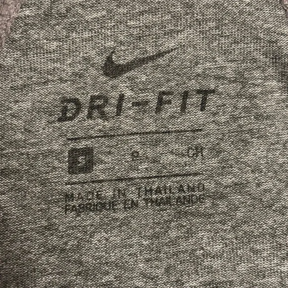 Nike Dri-Fit sports tank top - Picture 5 of 5